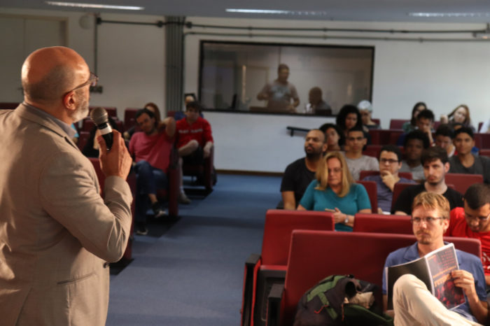 Críticas ao Future-se marcam debate no CCET