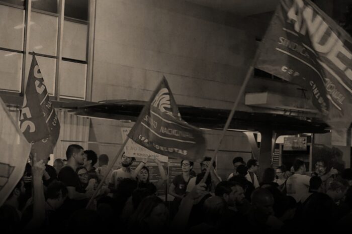 Assembleia docente da Unirio decidiu aderir à construção da greve unificada dos servidores