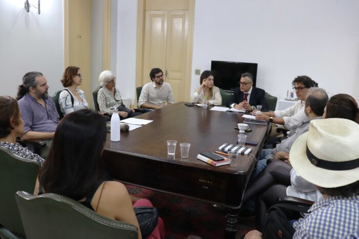 Adunirio apresenta pauta local de reivindicações docentes à reitoria da Unirio