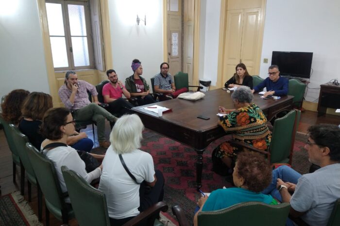 CLG entrega carta à reitoria da Unirio solicitando apoio à negociação efetiva do governo com servidores em greve